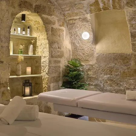 Hotel Josephine & Spa By Happyculture-3
